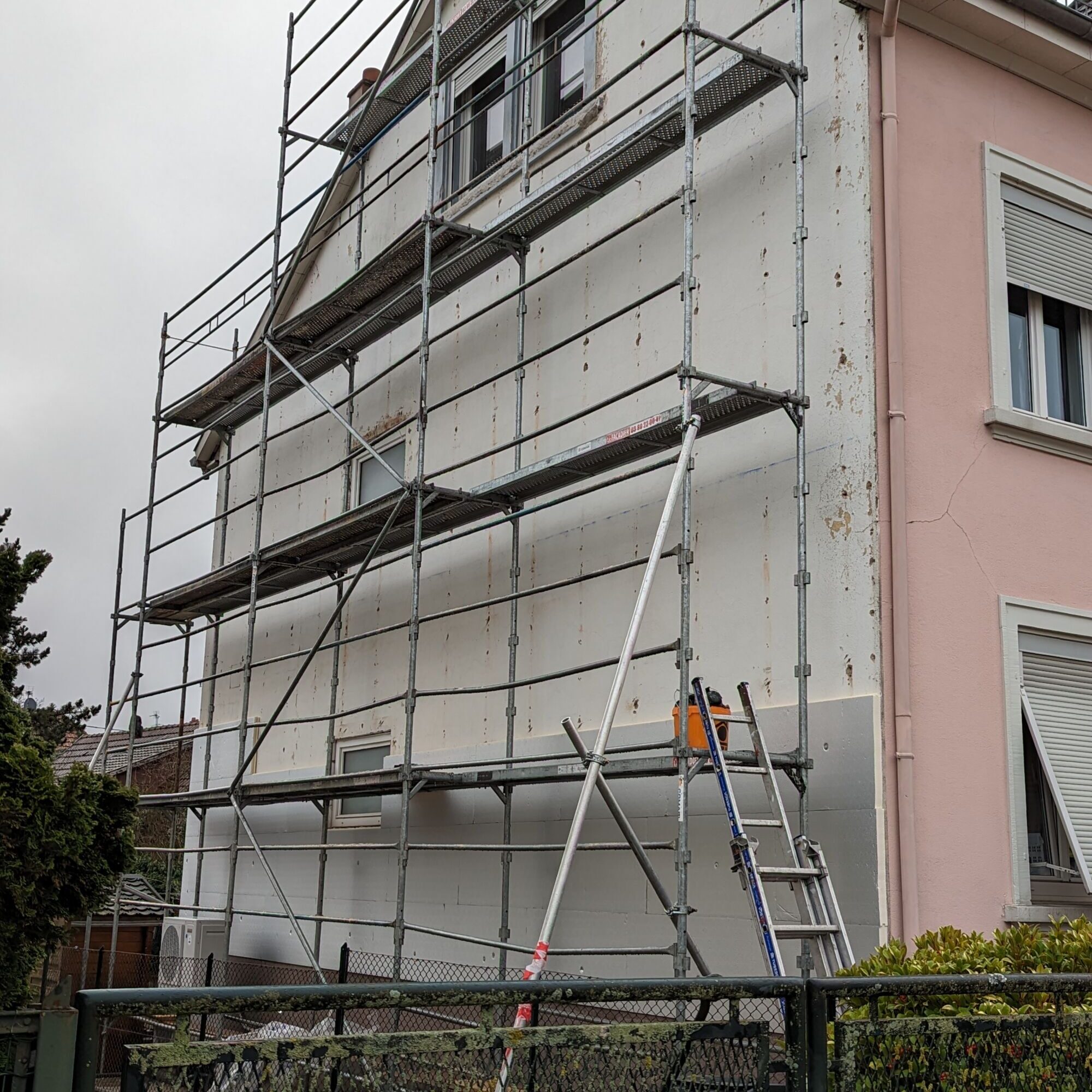 AVANT 1 2000X2000 | Le Façadier Alsace Contactez-nous pour concrétiser vos projets d’isolation et de rénovation Cernay